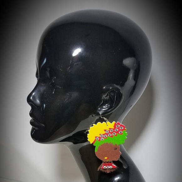 Jamaican girl earrings with Swrk. Crystals! - Picture 4 of 4